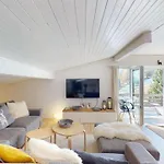 Apartment Luscheina In Valbella Ski-In Ski-Out Апартаменты