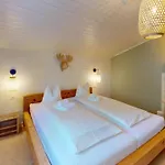 Apartment Luscheina In Valbella Ski-In Ski-Out Апартаменты *