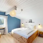 Apartment Luscheina In Valbella Ski-In Ski-Out Апартаменты